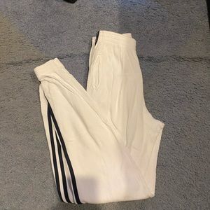 Brandy Melville lounge pants (white w blue stripe)